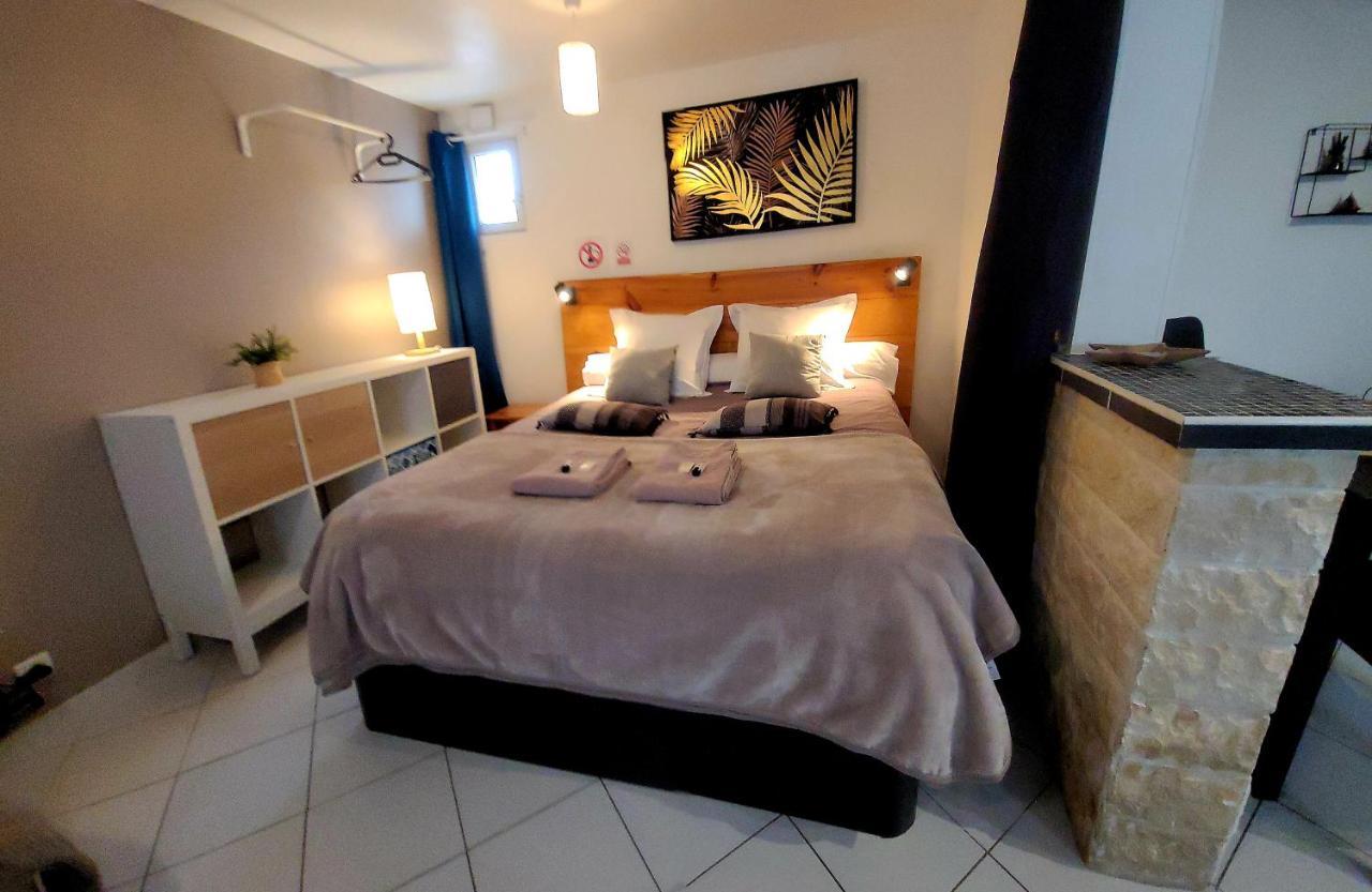 Ravissant Studio Prive 2 Pieces "Le Cosy" Tout Equipe Monchy-Saint-Eloi Buitenkant foto